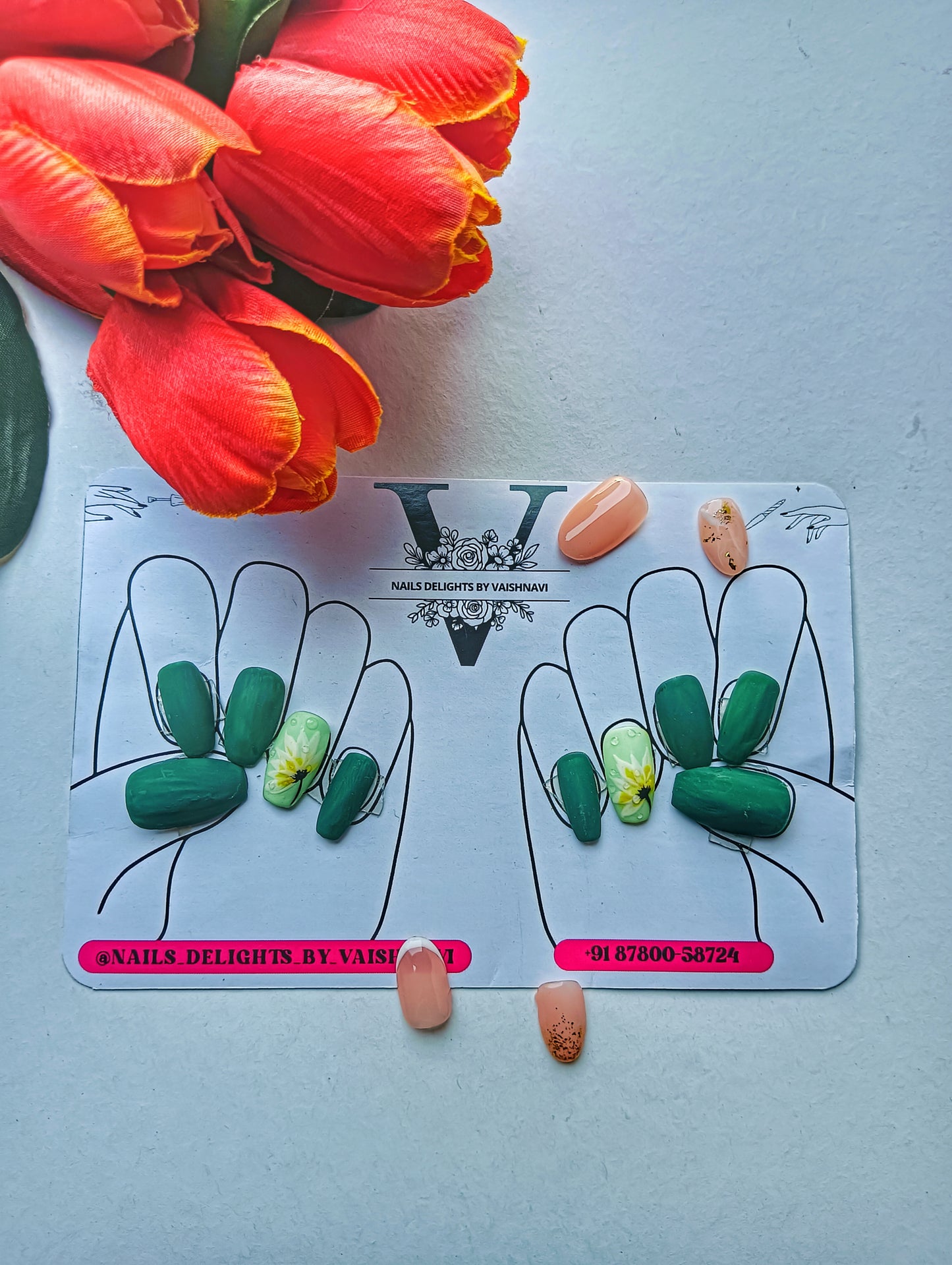 Green Bloom Press-On Nails