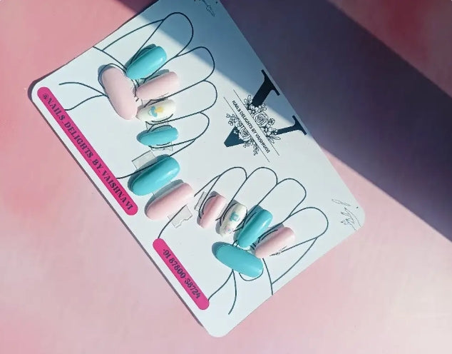 Baby Shower bliss- Press On Nail Set