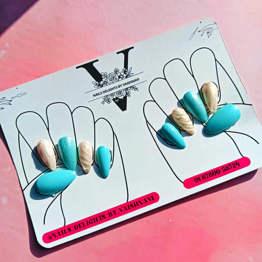 Aqua Bliss Press On Nails Set